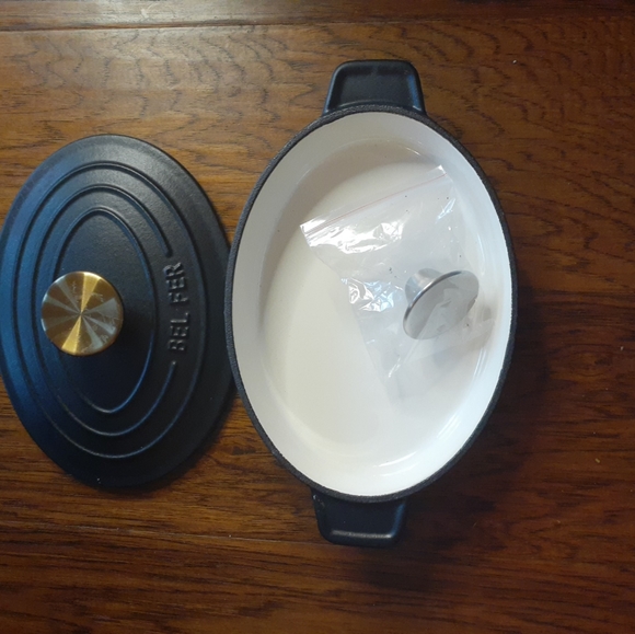 NEW Bel Fer Gray 9” Cast Iron Covered Au Gratin w/ interchangeable Knob. - Picture 3 of 7